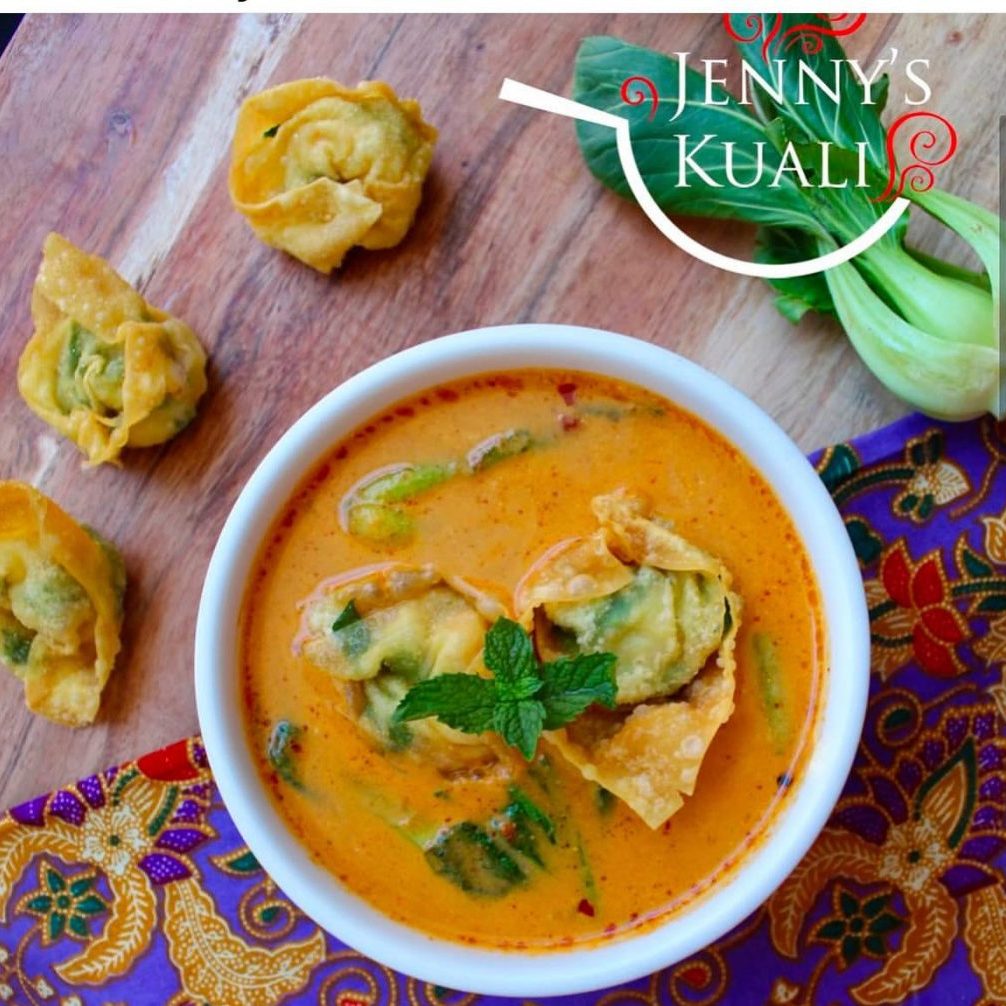 Delicious bowl of soup made by Jenny's Kuali restaurant of Bethlehem, PA.